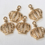 クラウンチャーム クラウンチャーム